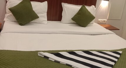 Hotel Golden Frame Room Type - Deluxe Room with Free WiFi Hotel Golden Frame Room Type - Deluxe Room with Free WiFi