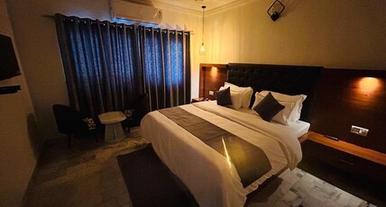 Hotel 7 CR Room Type - Super Deluxe Room