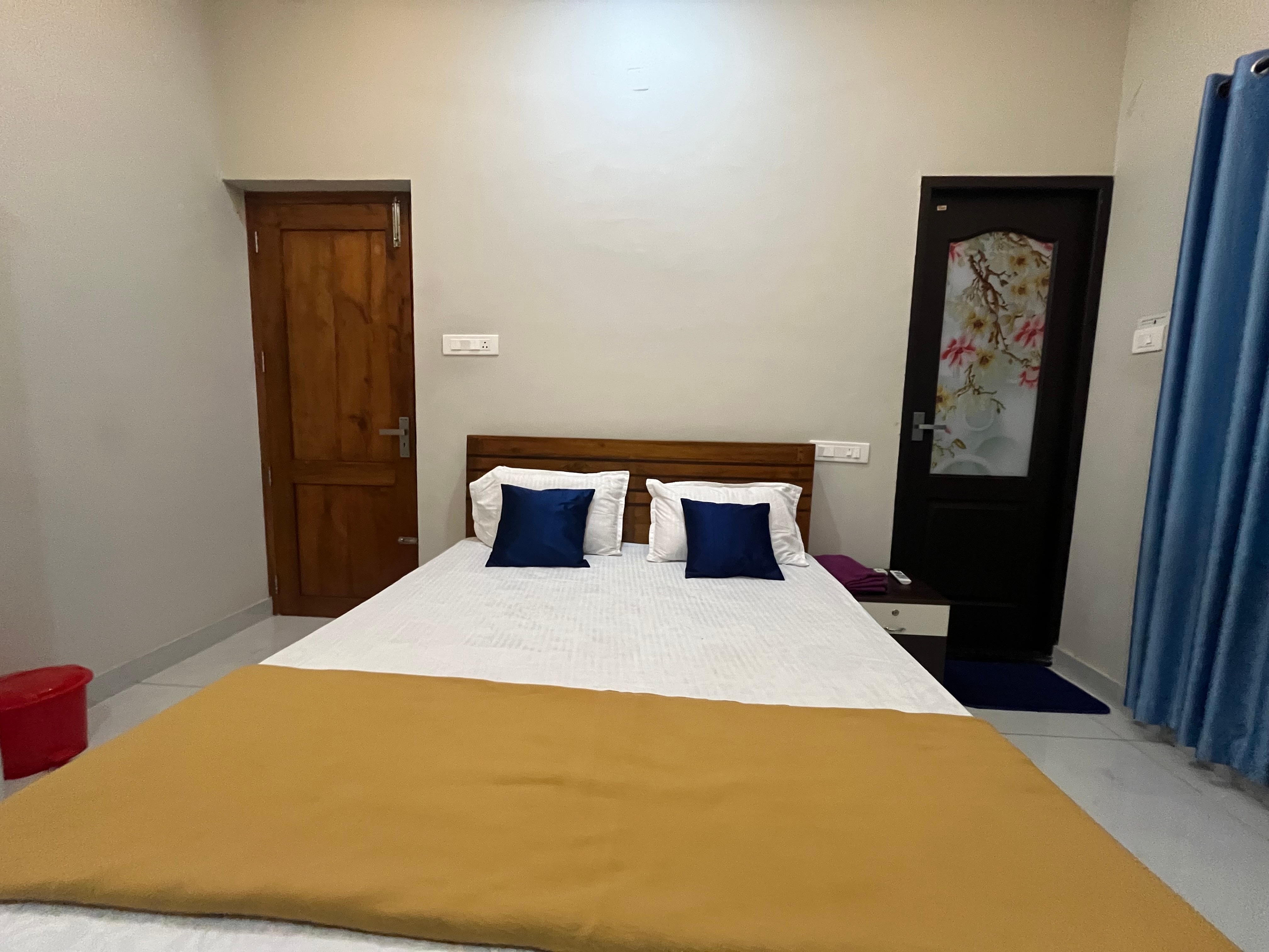 Chaithanya Homestay 4 BHK - Tap to explore photos