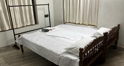 Peace Homestay Room Type - Standard AC Room