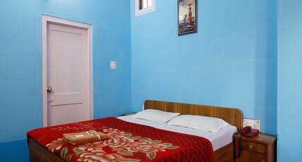 Hotel Aroma Classic Room Type - Deluxe Room