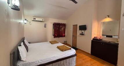 hotel sai plaza Room Type - Non Ac Family Room