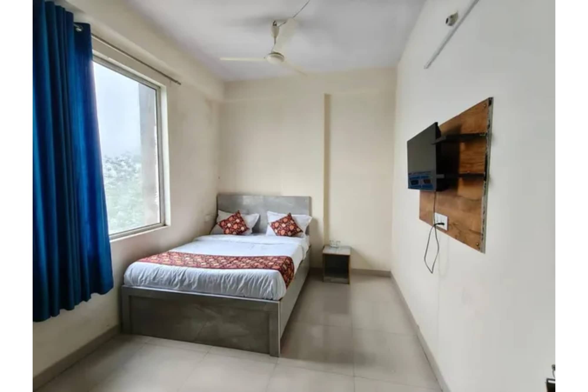 FabHotel Vaishali Inn - Tap to explore photos