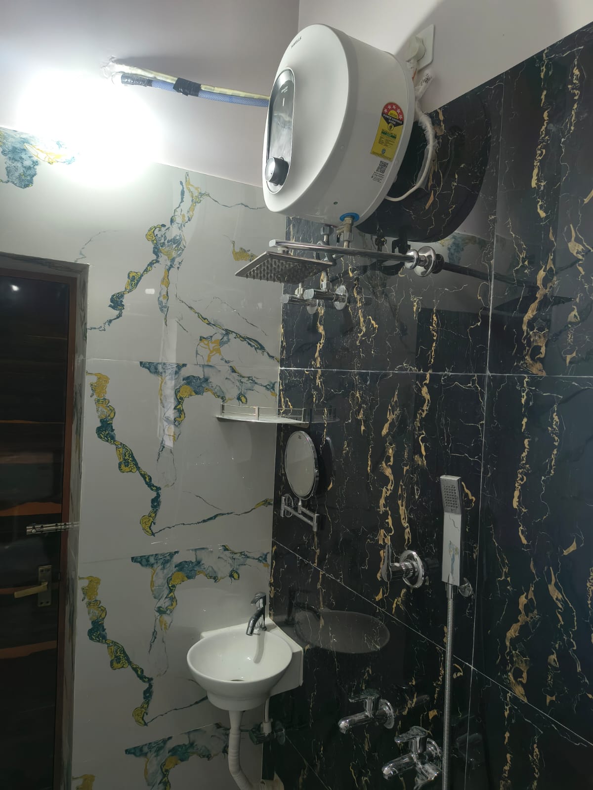 Pleasure Homestay - Tap to explore photos