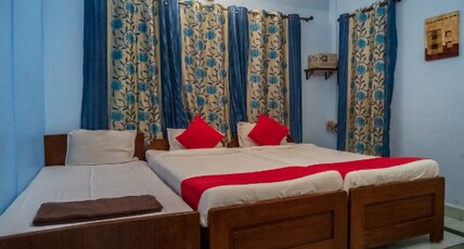 Hotel Pete's Hideaway Room Type - Triple AC Room