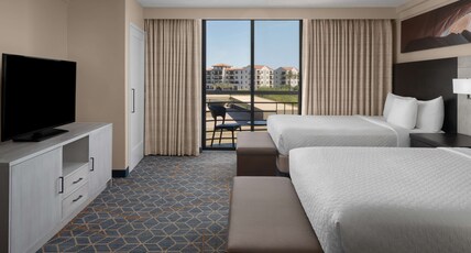 Embassy Suites Phoenix - Biltmore Room Type - 2 QUEEN BEDS 2 ROOM SUITE