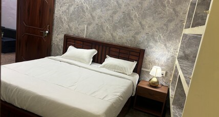 Amara Homestays Room Type - Deluxe Double Room I