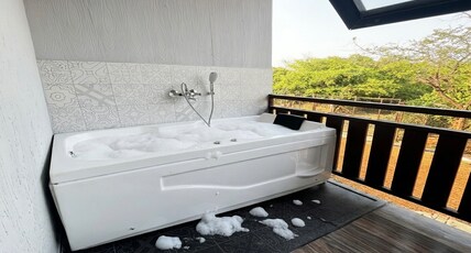 Canvas Resort | Luxury Tents & Rooms Room Type - Studio room with Jacuzzi(jacuzzi at entrence door)