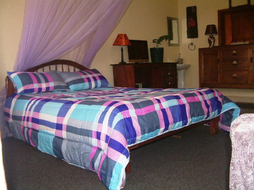 Couple Friendly Guest Inn - Tap to explore photos