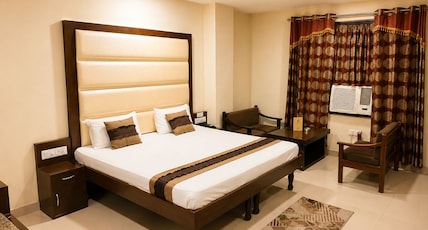 Hotel Khurana Palace Room Type - Deluxe A/C Room Hotel Khurana Palace Room Type - Deluxe A/C Room