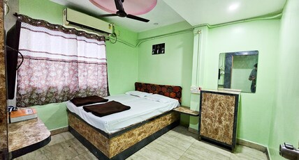 Sai Palace Lodge Room Type - Deluxe Studio