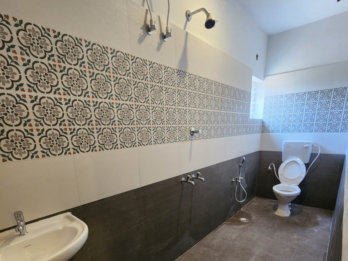Le Grace Residency - Near Pandi Kovil Ring Road - Tap to explore photos