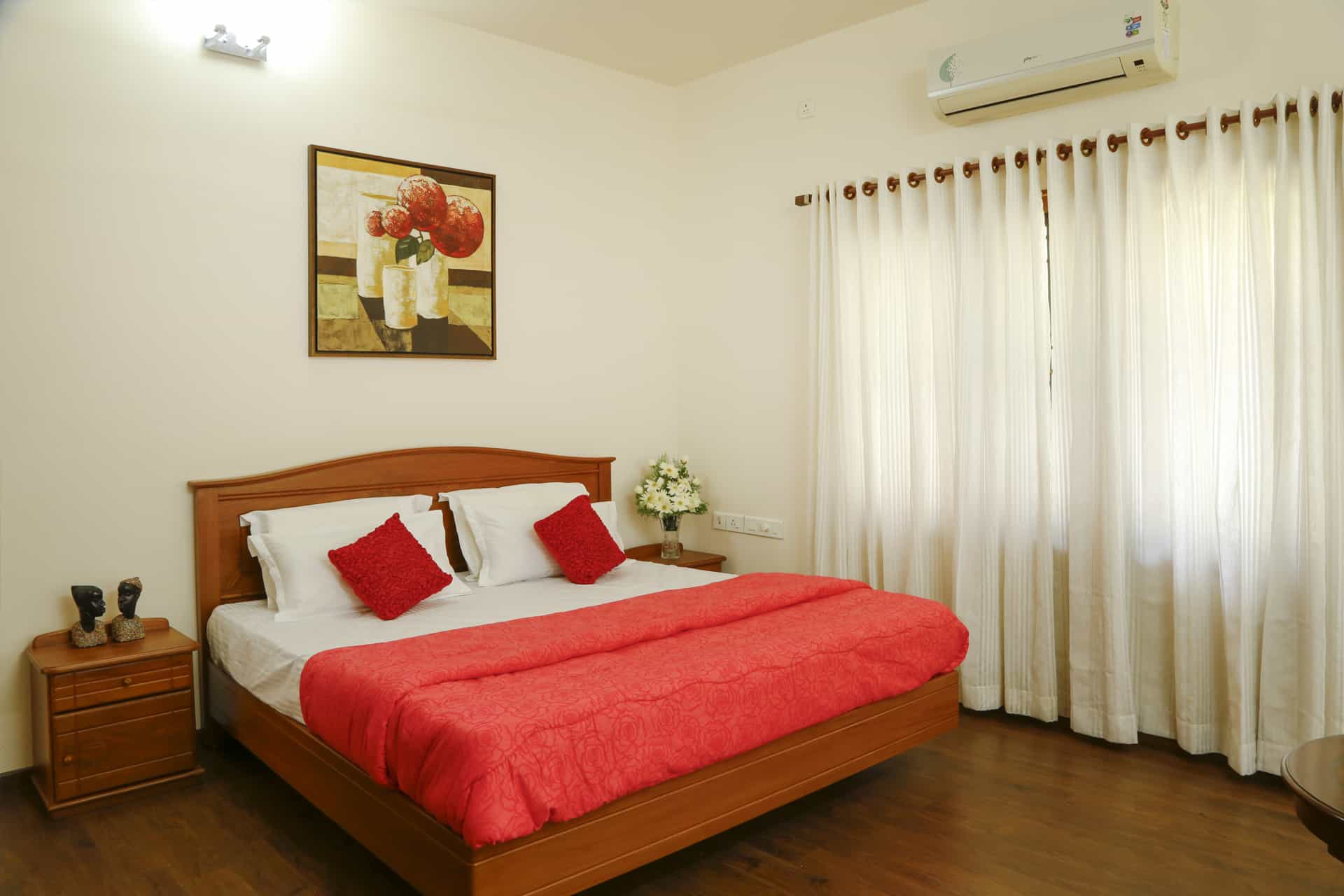 River Whisper Homestays - Tap to explore photos