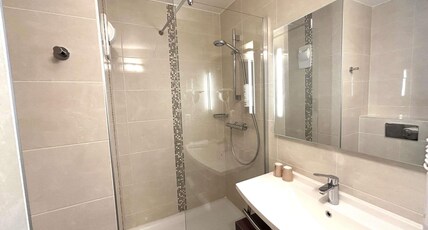 ibis Styles Rouen Nord Barentin Room Type - Standard Room with two single beds