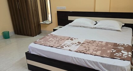 Hotel Banani Room Type - Super Deluxe Four Bed