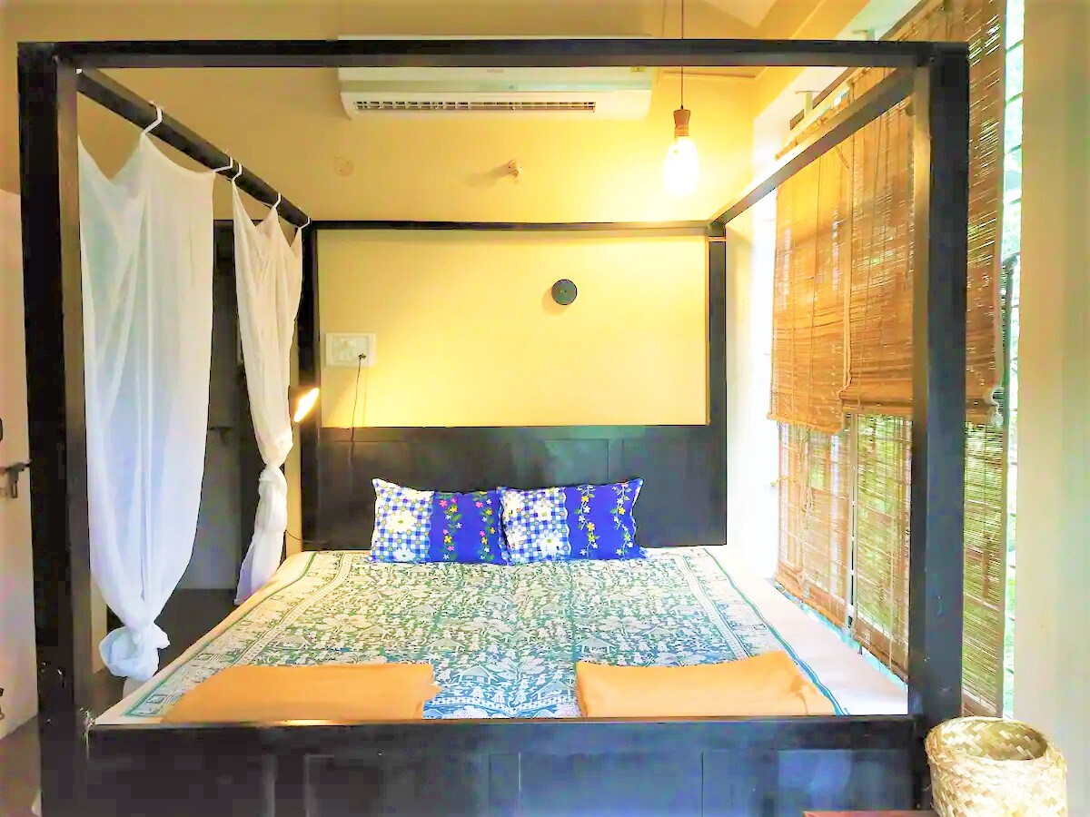BY THE BAY Ratnagiri Beach Home Stay - Tap to explore photos