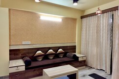 Amritik Stay with Steam Bath near WTP|GT|Airport