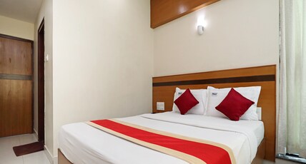 HLV Grand Inn Room Type - Executive Ac King Room