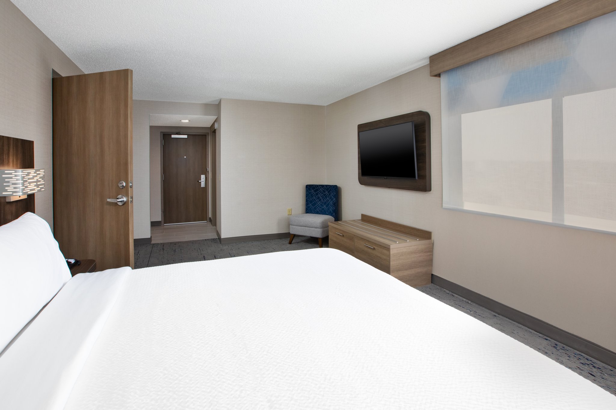 Holiday Inn Express SAULT STE. MARIE - Tap to explore photos