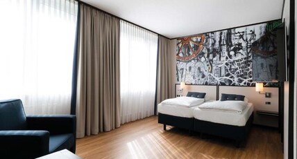 Sunday Hotel Bad Honnef formerly Seminaris Room Type - Standard Family room for 3