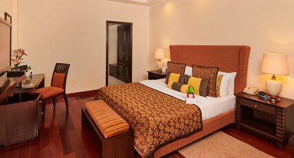 The Lalit Temple View Room Type - Luxury One Bedroom Suite