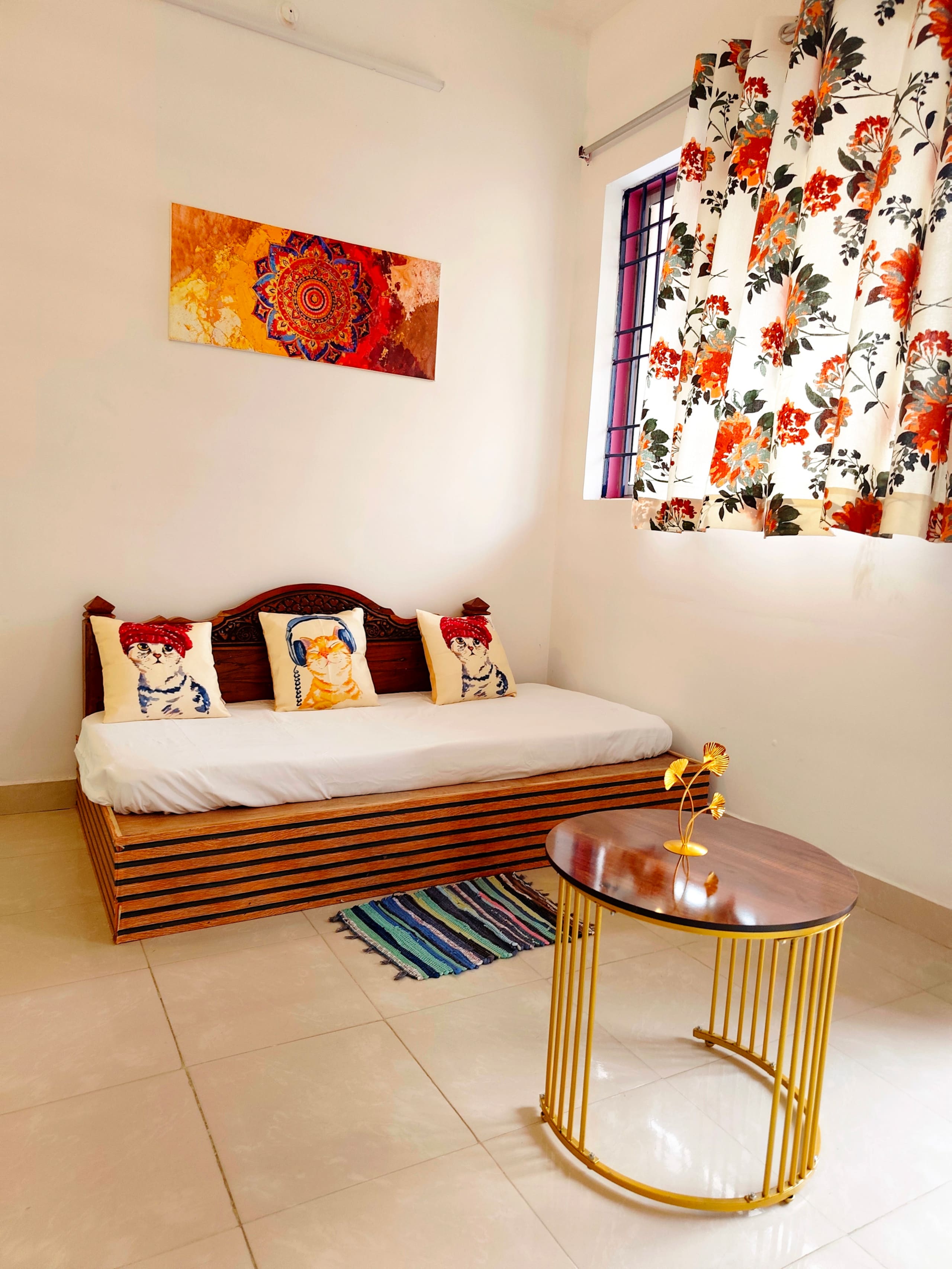 Stylish 2 5 BHK FF With Garden Access - Tap to explore photos