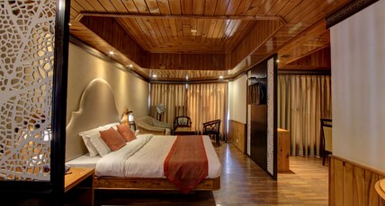 Kanishka, Manali - AM Hotel Kollection (5 mins from Mall Road) Room Type - Luxury Suite