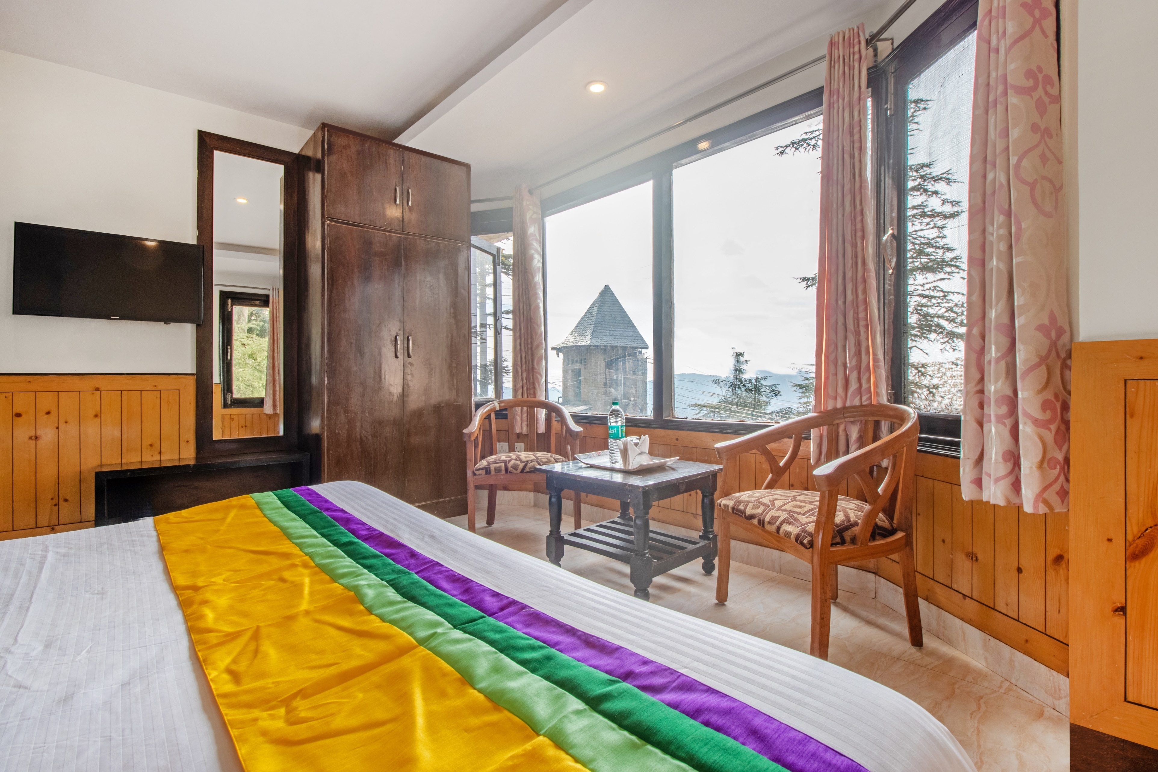 Itsy Hotels Avantika With Forest View - Tap to explore photos