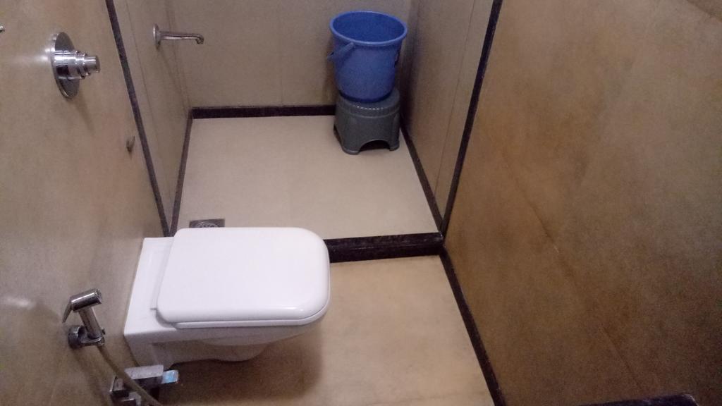 HOTEL BLUEBELL - Tap to explore photos