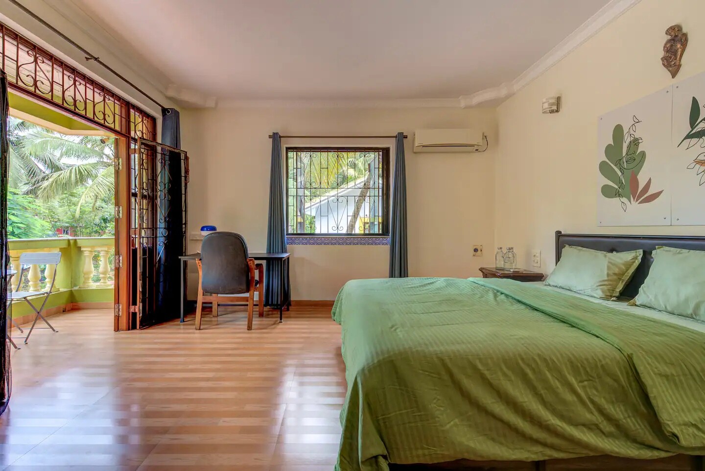 Serenade 2BHK Betalbatim - Tap to explore photos