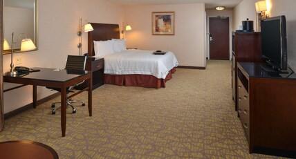 Hampton Inn & Suites Tacoma-Mall Room Type - 1 KING STUDIO STE NONSMOK