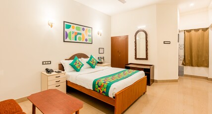 Treebo Golden Paradise Room Type - Deluxe Room With Plantaion View