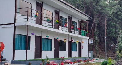 Forest Side Resort Room Type - Mountain View Arena