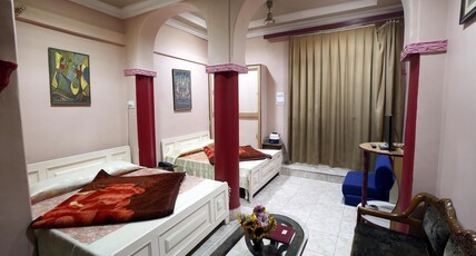 The Hotel Pravasi Palace Room Type - Deluxe Ac Four Bed Room