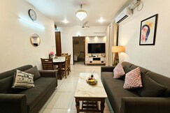 Cherry Blossom Hideaway Elegant 3BHK poolfacing