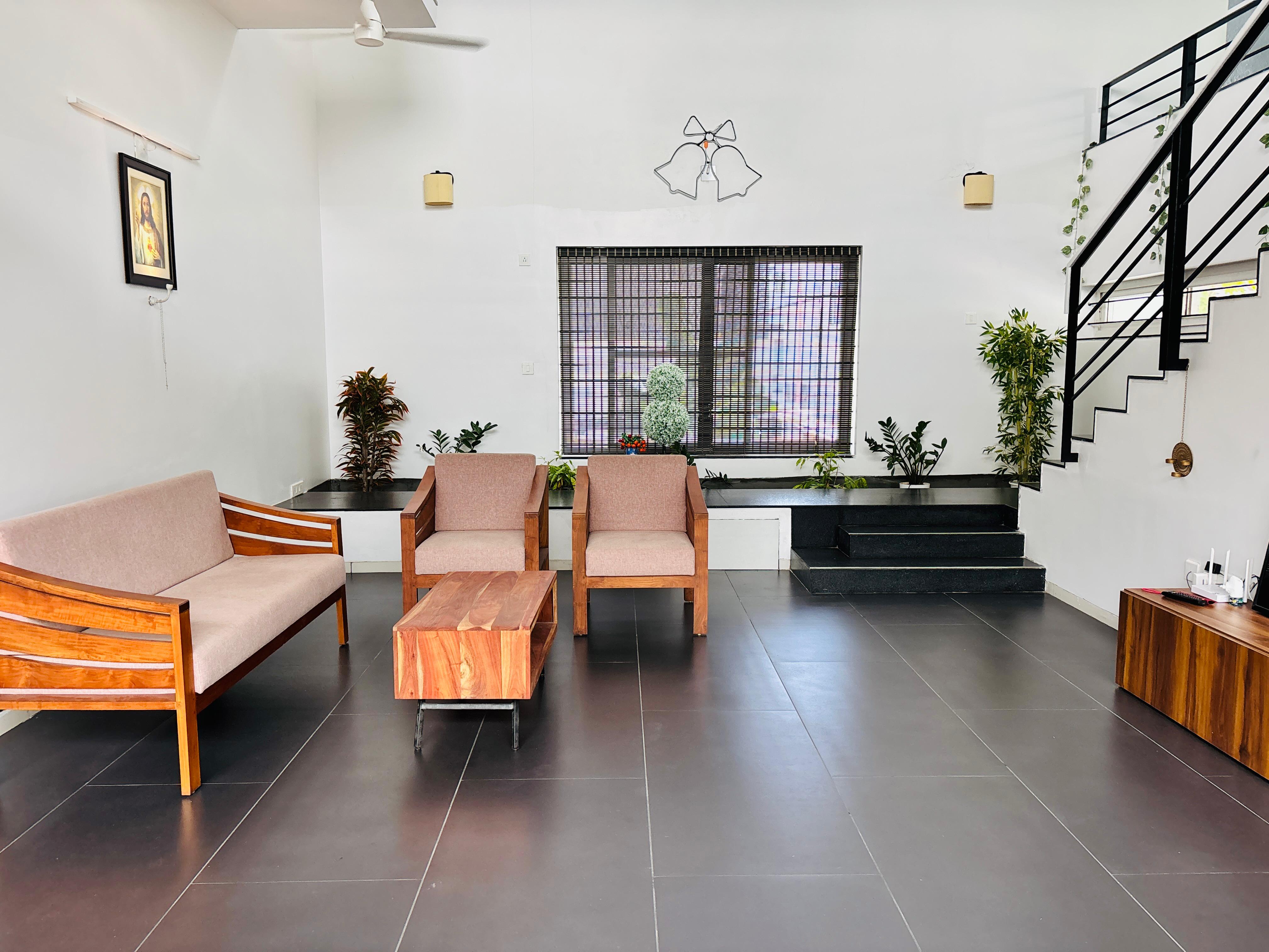 Joy's Villa - Premium 3BHK Staycation in Mannuthy - Tap to explore photos