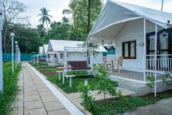 RDs LA COSTA BEACH RESORT