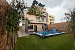RAJ KAPOOR's FARM HOUSE