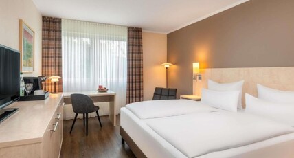 Sunday Hotel Bielefeld Johannisberg Room Type - Superior King Room