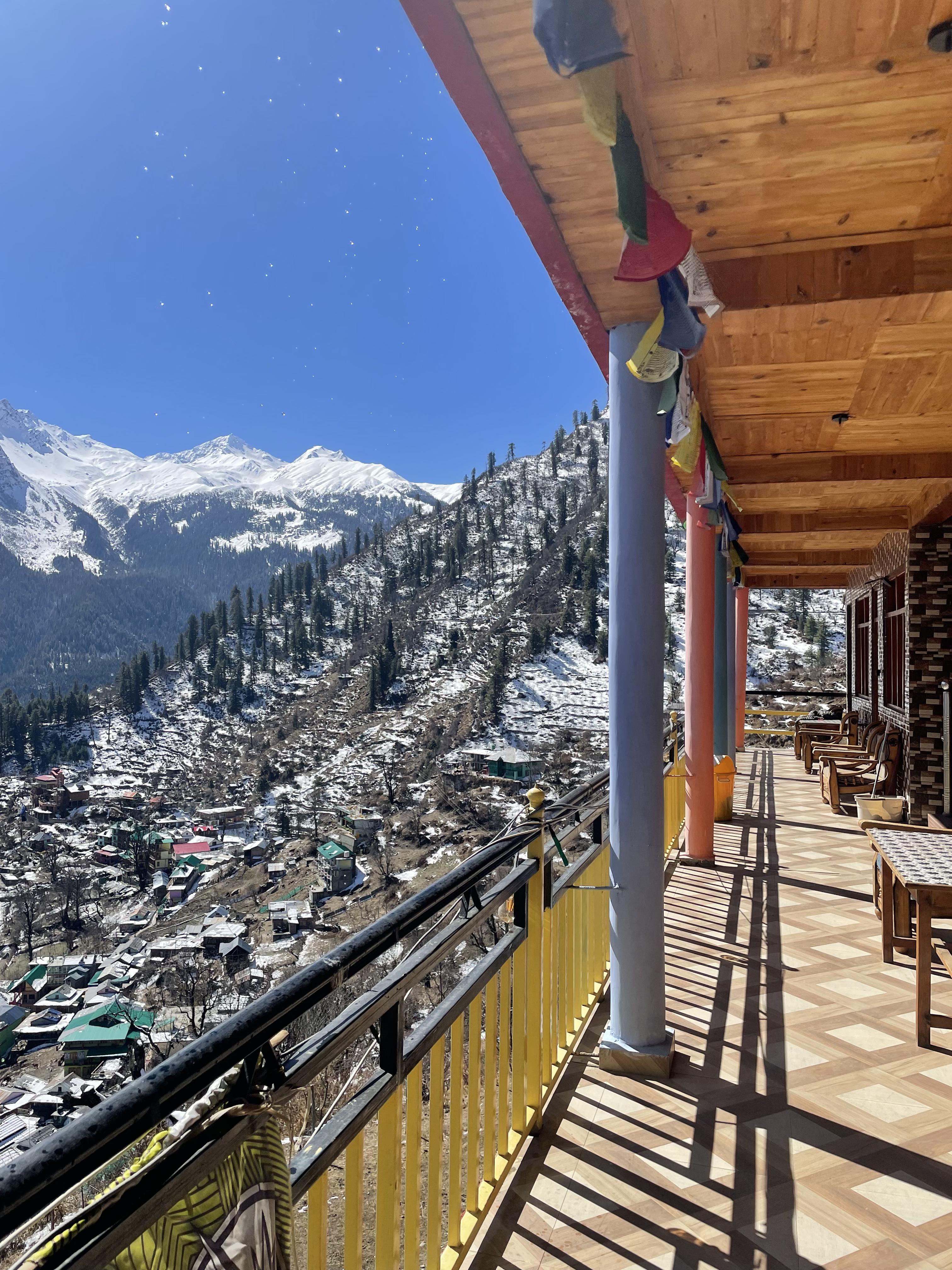 Pahadi Bliss Hostel - Tosh - Tap to explore photos