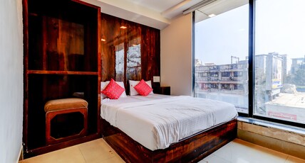 Hotel Summer Inn Room Type - Deluxe Room
