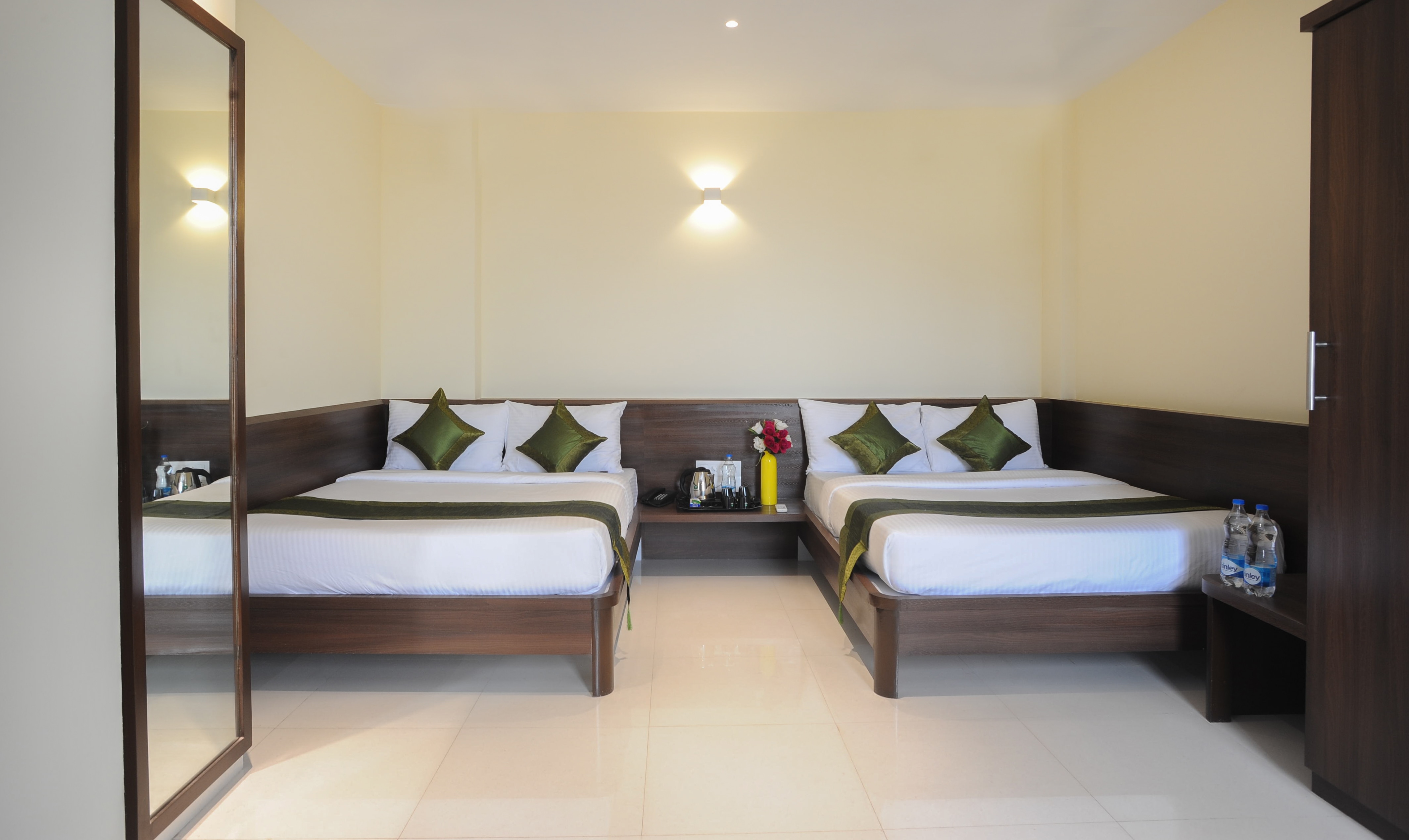 Treebo Balaji Residency, Kolhapur - Tap to explore photos