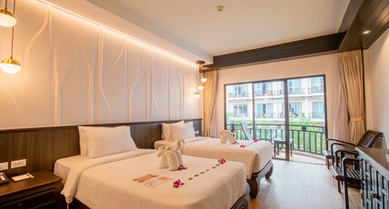 Nipa Resort Room Type - Deluxe Room with Pool View