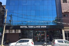 Tawi Lake View Hotel and Restaurant