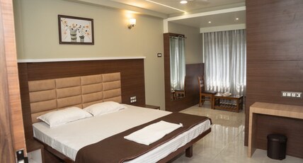 Krushna Inn Lodging Room Type - Deluxe Room AC