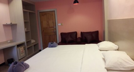 Romeo Palace Hotel Pattaya Room Type - Deluxe Double Room