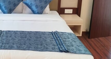Hotel Swamiraj Chembur Room Type - Deluxe King