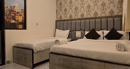 Kashi Mantram Room Type - Premium Triple bed