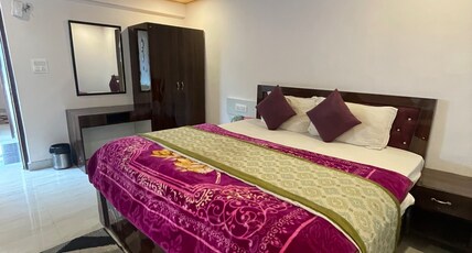 Hotel Vishnu Sarovar Room Type - Super Deluxe Double Rooms