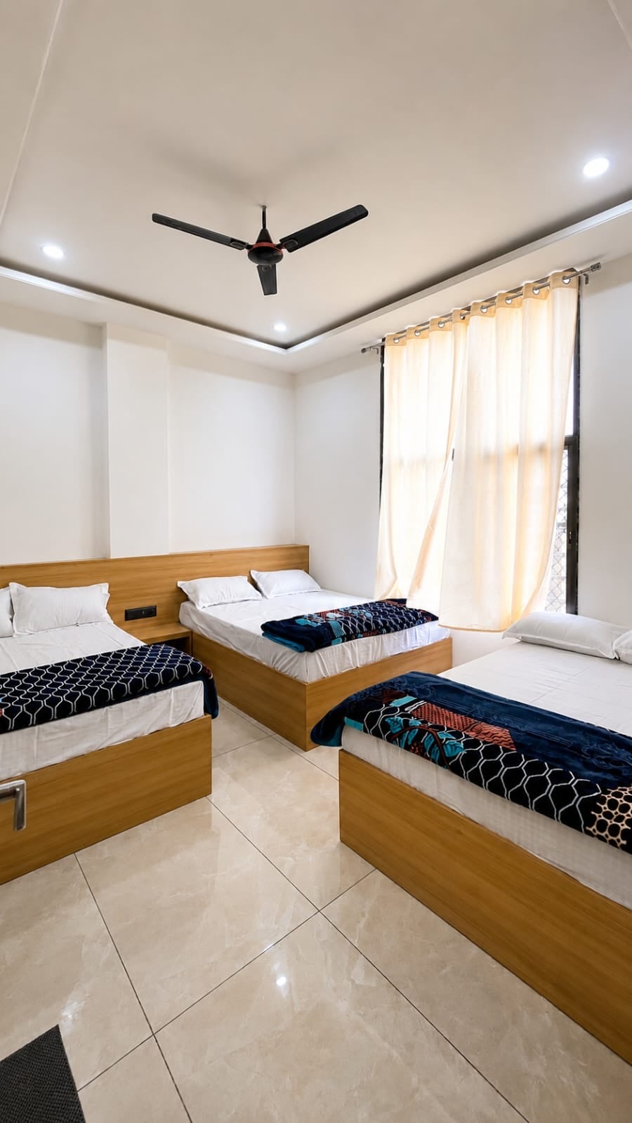 Banke Bihari Guest House - Tap to explore photos